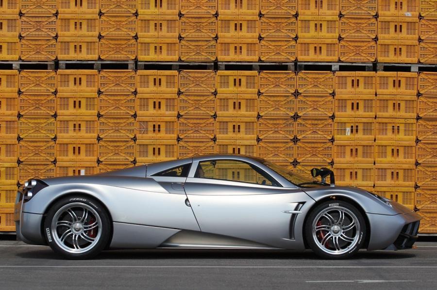  Pagani Huayra 2013 года  (фото 23 из 56)